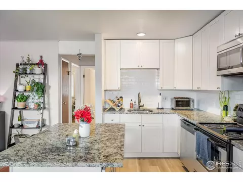 Kitchen - 1938 Spruce St, Boulder, CO 80302 photo 6 of 7