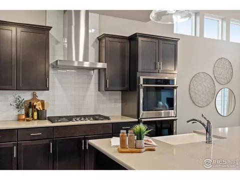 Kitchen - 6752 Castello St, Timnath, CO 80547 photo 6 of 7