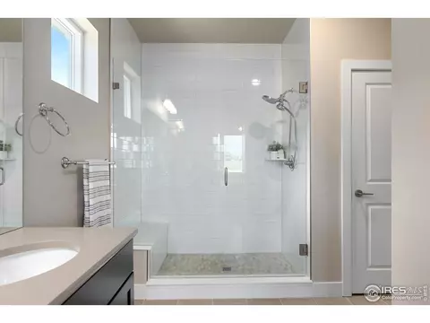 Bath - 6752 Castello St, Timnath, CO 80547 photo 2 of 5
