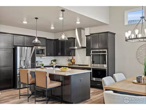 Kitchen - 6752 Castello St, Timnath, CO 80547 photo 3 of 7