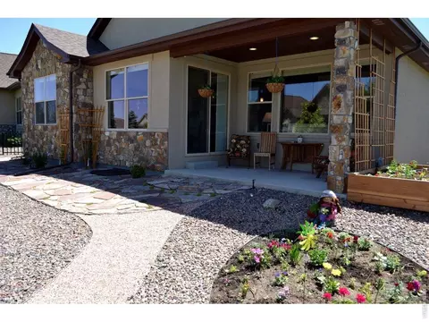Exterior - 2078 Vineyard Dr, Windsor, CO 80550 photo 2 of 2