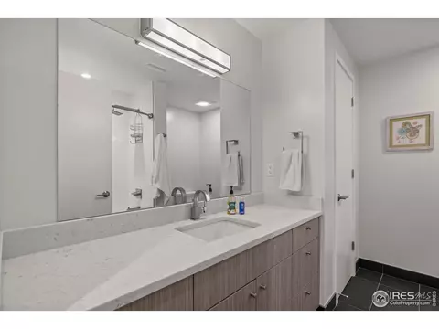 Bath - 2718 Pine St #301, Boulder, CO 80302 photo 4 of 5
