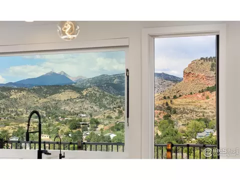 Kitchen - 125 Longs Peak Dr, Lyons, CO 80540 photo 2 of 7