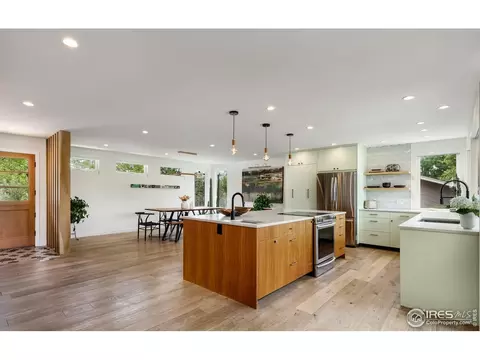 Kitchen - 125 Longs Peak Dr, Lyons, CO 80540 photo 4 of 7