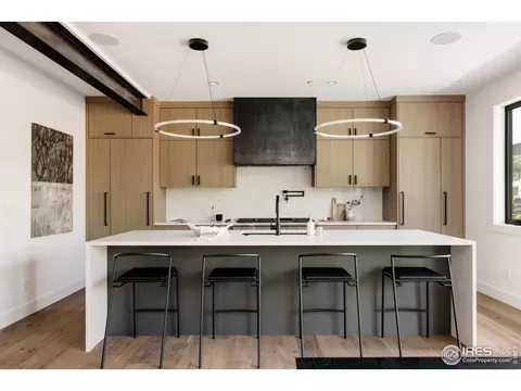 Kitchen - 2595 Glenwood Dr, Boulder, CO 80304 photo 2 of 3
