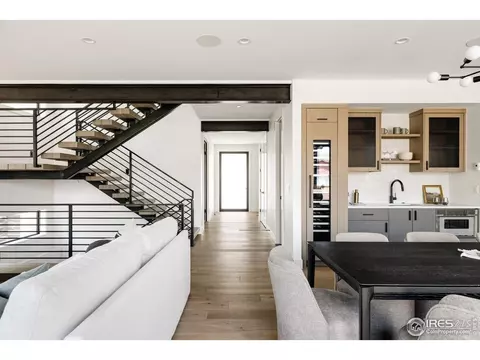 Entry Way - 2595 Glenwood Dr, Boulder, CO 80304 photo 2 of 3
