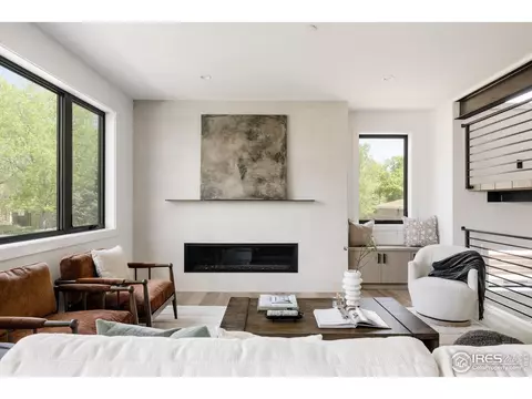Living - 2595 Glenwood Dr, Boulder, CO 80304 photo 1 of 3