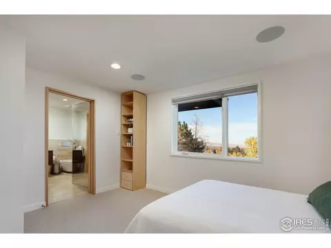 Bedroom - 2235 Vassar Dr, Boulder, CO 80305 photo 4 of 5