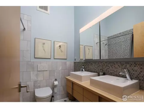 Bath - 2235 Vassar Dr, Boulder, CO 80305 photo 4 of 5