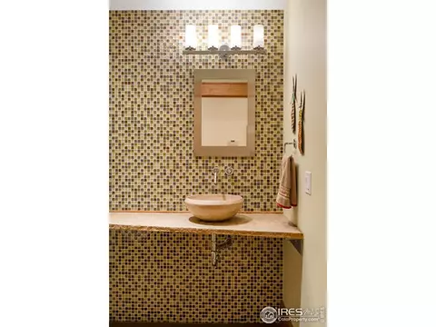 Bath - 1498 King Ave, Boulder, CO 80302 photo 1 of 5