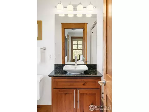 Bath - 1498 King Ave, Boulder, CO 80302 photo 5 of 5