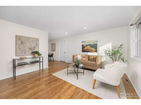 815 Hilltop St, Longmont, CO 80504