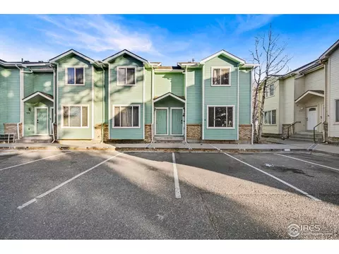 976 Monroe Ave, Loveland, CO 80537
