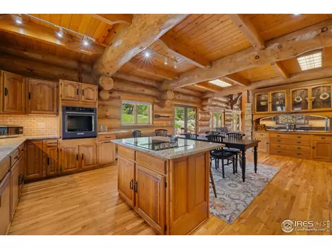 Kitchen - 95 Choctaw Rd, Lyons, CO 80540 photo 2 of 4