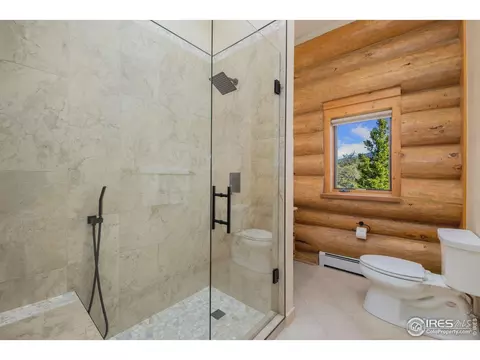 Bath - 95 Choctaw Rd, Lyons, CO 80540 photo 3 of 5