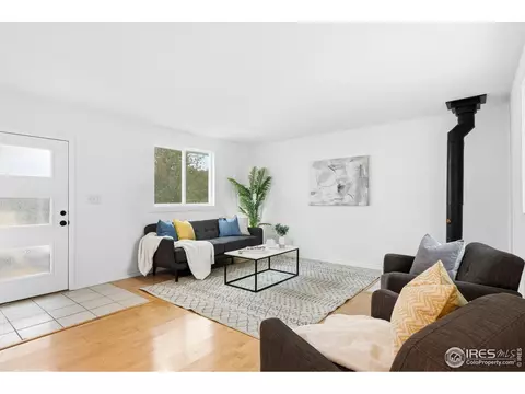 Living - 4559 Beachcomber Ct, Boulder, CO 80301 photo 2 of 2