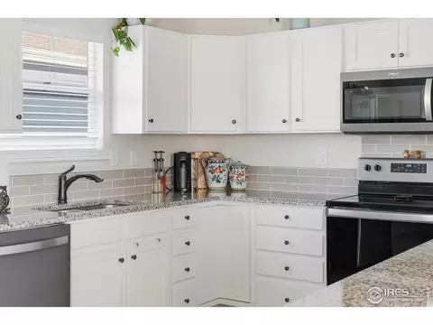 Kitchen - 4212 Yellowbells Dr, Evans, CO 80620 photo 6 of 7