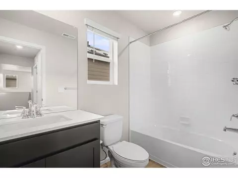 Bath - 533 97th Ave, Greeley, CO 80634 photo 3 of 3