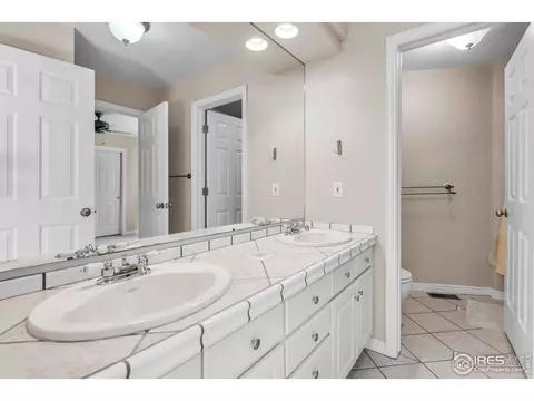 Bath - 5900 Brandywine Ct, Boulder, CO 80301 photo 5 of 5