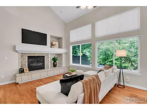 Living - 5900 Brandywine Ct, Boulder, CO 80301 photo 2 of 3