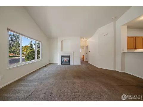 12182 E 2nd Dr, Aurora, CO 80011 photo 7