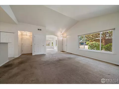 12182 E 2nd Dr, Aurora, CO 80011 photo 9