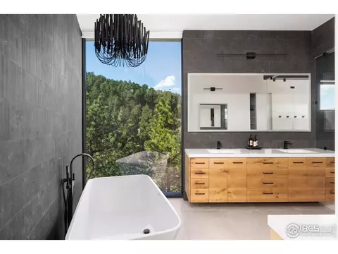 Bath - 1151 Timber Ln, Boulder, CO 80304 photo 1 of 3