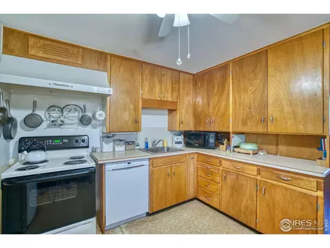Kitchen - 2148 75th St, Boulder, CO 80301 photo 2 of 4