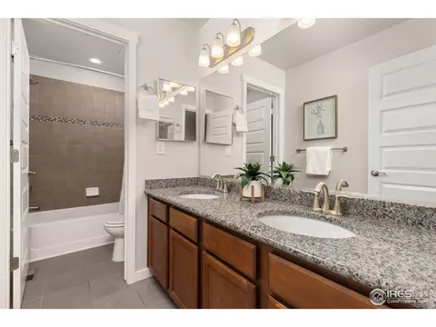 Bath - 1223 Chilcott St, Berthoud, CO 80513 photo 4 of 4