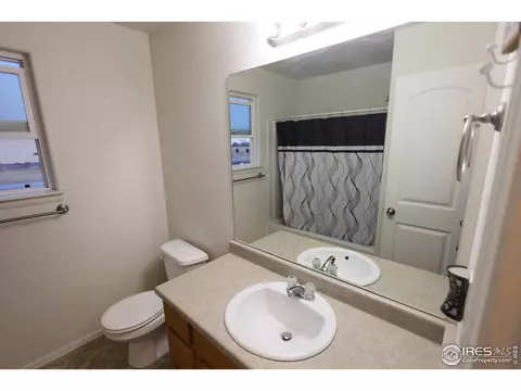 Bath - 542 Cherryridge Dr, Windsor, CO 80550 photo 5 of 5
