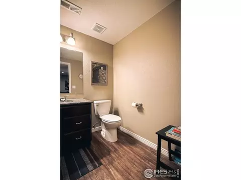 Bath - 2083 Vineyard Dr, Windsor, CO 80550 photo 6 of 8