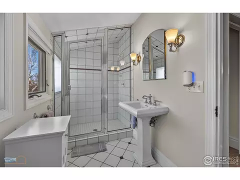 Bath - 2409 5th St, Boulder, CO 80304 photo 3 of 4