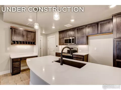 235 High Point Dr #E-204, Longmont, CO 80504