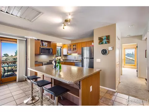 Kitchen - 3755 Silver Plume Ln, Boulder, CO 80305 photo 2 of 3