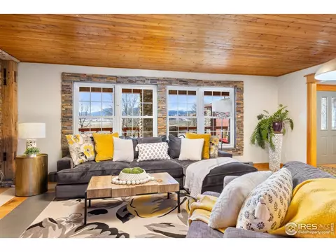 Living - 4963 Kelso Rd, Boulder, CO 80301 photo 2 of 2