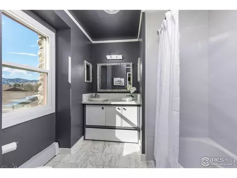 Bath - 4963 Kelso Rd, Boulder, CO 80301 photo 3 of 3