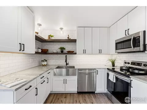 Kitchen - 3850 Broadway St #24, Boulder, CO 80304 photo 2 of 2