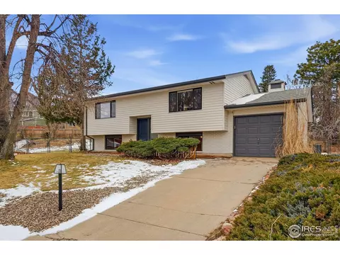 Exterior - 2830 Duke Cir, Boulder, CO 80305 photo 2 of 5