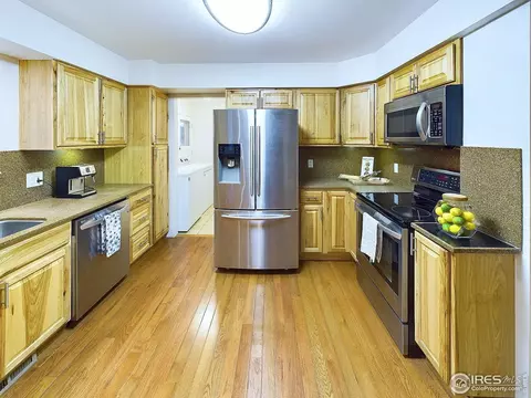 Kitchen - 4667 Ashfield Dr, Boulder, CO 80301 photo 3 of 4