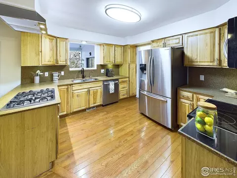 Kitchen - 4667 Ashfield Dr, Boulder, CO 80301 photo 4 of 4