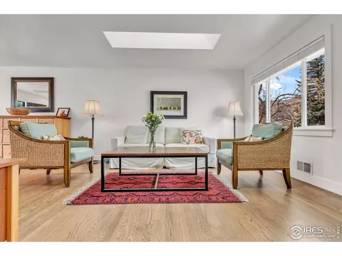 Living - 210 S 39th St, Boulder, CO 80305 photo 2 of 4