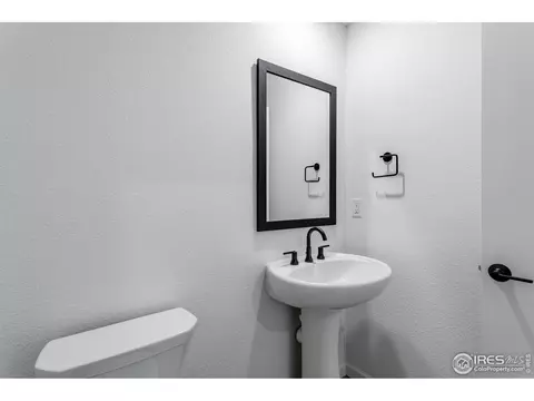 Bath - 1772 Glacier Ave, Berthoud, CO 80513 photo 1 of 4