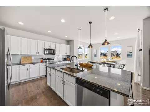 Kitchen - 5247 Alberta Falls St, Timnath, CO 80547 photo 4 of 6