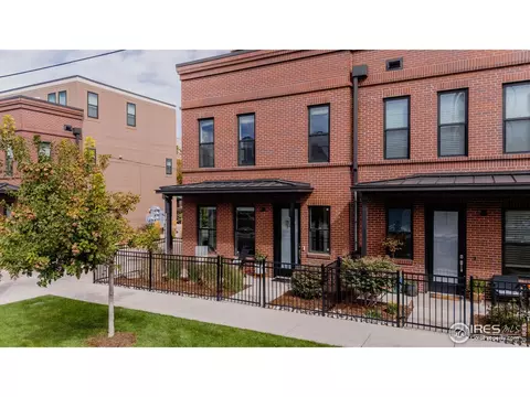 741 24th St, Denver, CO 80205 photo 2