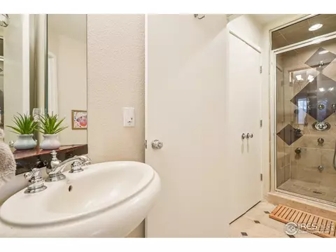 Bath - 4818 6th St, Boulder, CO 80304 photo 7 of 7