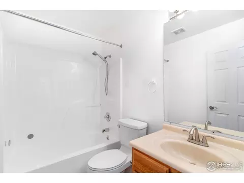 Bath - 400 Hemlock Dr, Windsor, CO 80550 photo 2 of 3