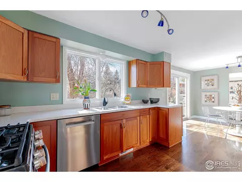 Kitchen - 4556 Apple Way, Boulder, CO 80301 photo 1 of 3
