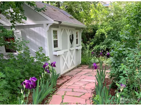 Exterior - 4556 Apple Way, Boulder, CO 80301 photo 5 of 11