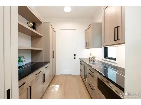 Kitchen - 640 Iris Ave, Boulder, CO 80304 photo 3 of 3