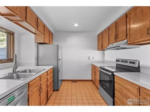 Kitchen - 2715 Northbrook Pl, Boulder, CO 80304 photo 1 of 3